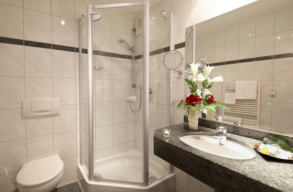 Hotel Ochsen שטוטגרט חדר תמונה